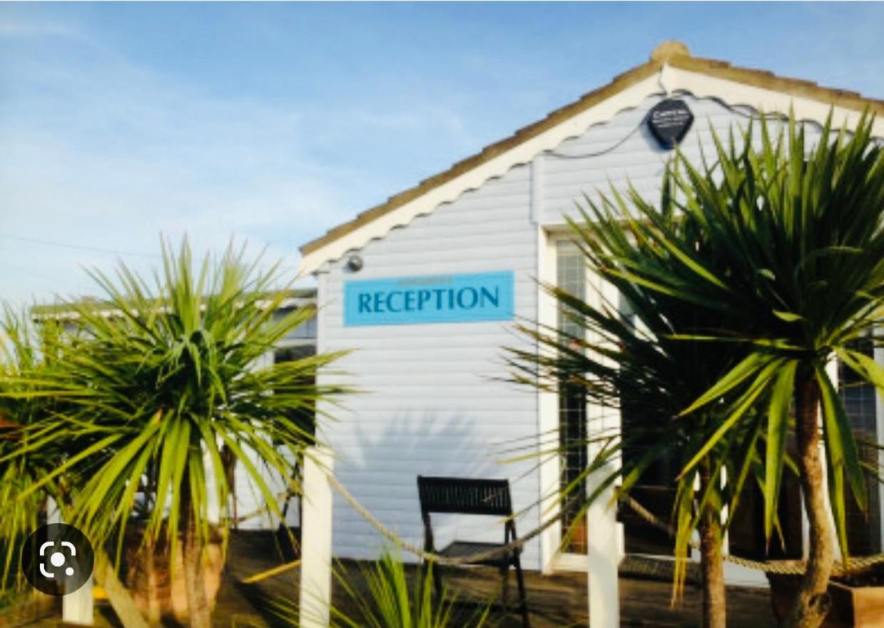 Leysdown-On-Sea Saddlebrook Holiday Park 3 Bedroom Brick Built Chalet Bungalow ภายนอก รูปภาพ